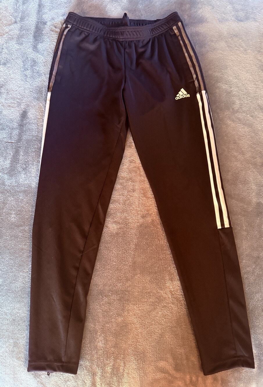 Adidas Ladies legging small black workout exercise yoga casual Pants NWT
